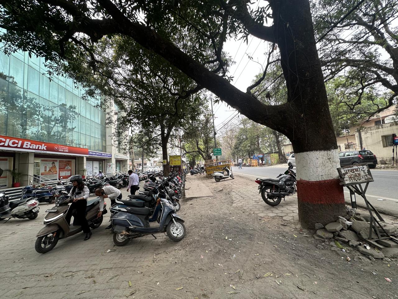 Interior view NCR Plaza